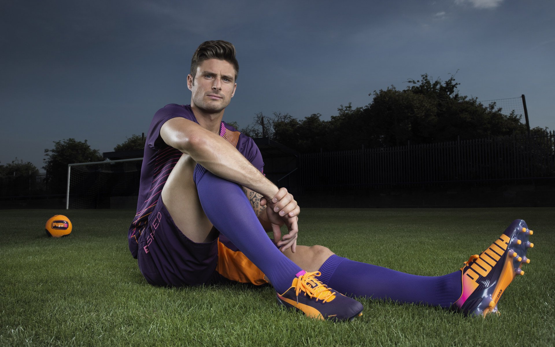 英格兰替补奇兵绝杀，全场沸腾，英格兰3名替补全部罚丢点球